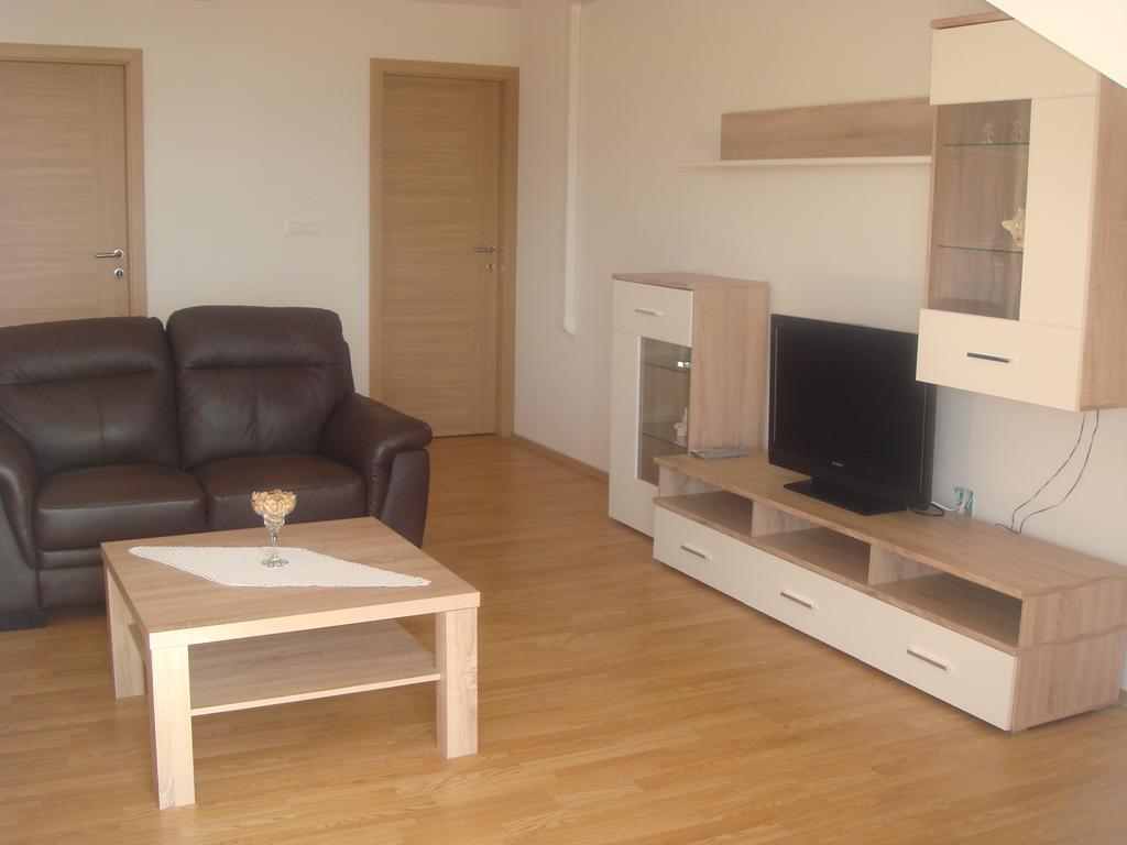 Apartments Jelicic Selce Extérieur photo