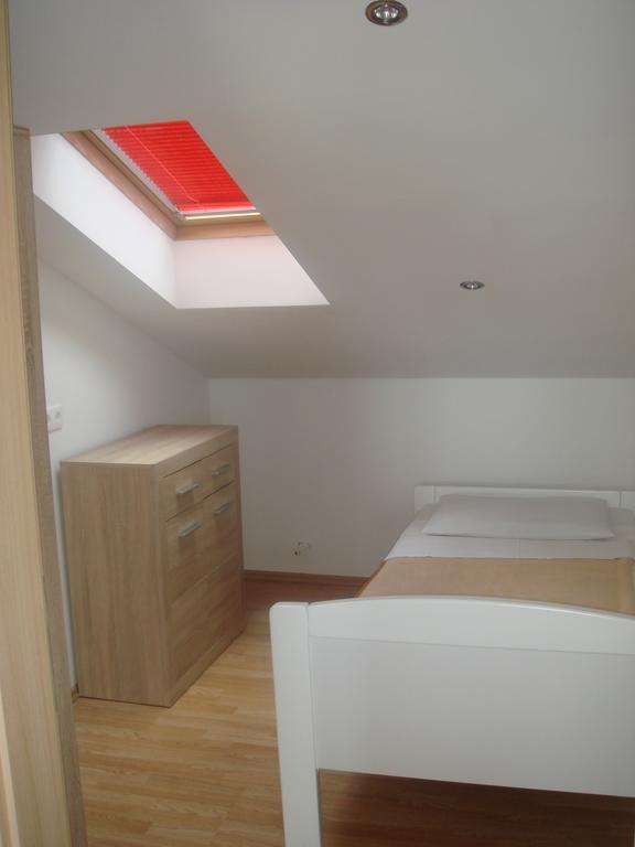 Apartments Jelicic Selce Extérieur photo